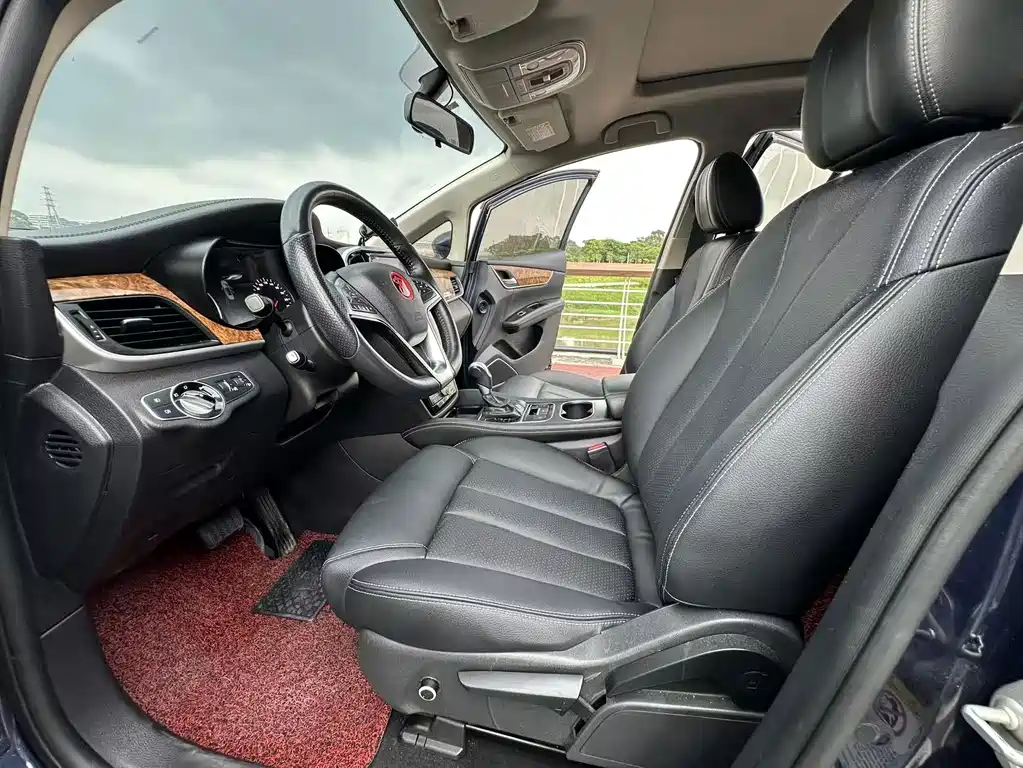 BYD MAX — миниатюра 7