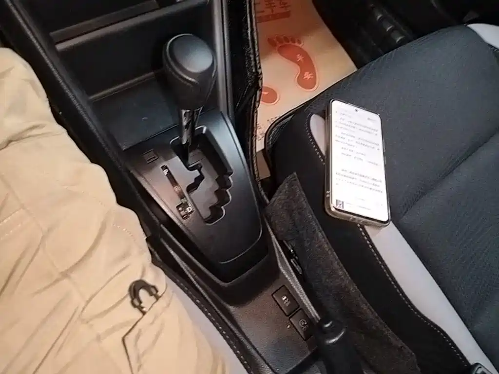 Toyota Yaris L — миниатюра 14