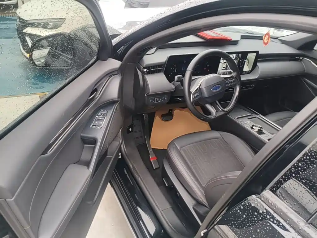 Ford Mondeo — миниатюра 16