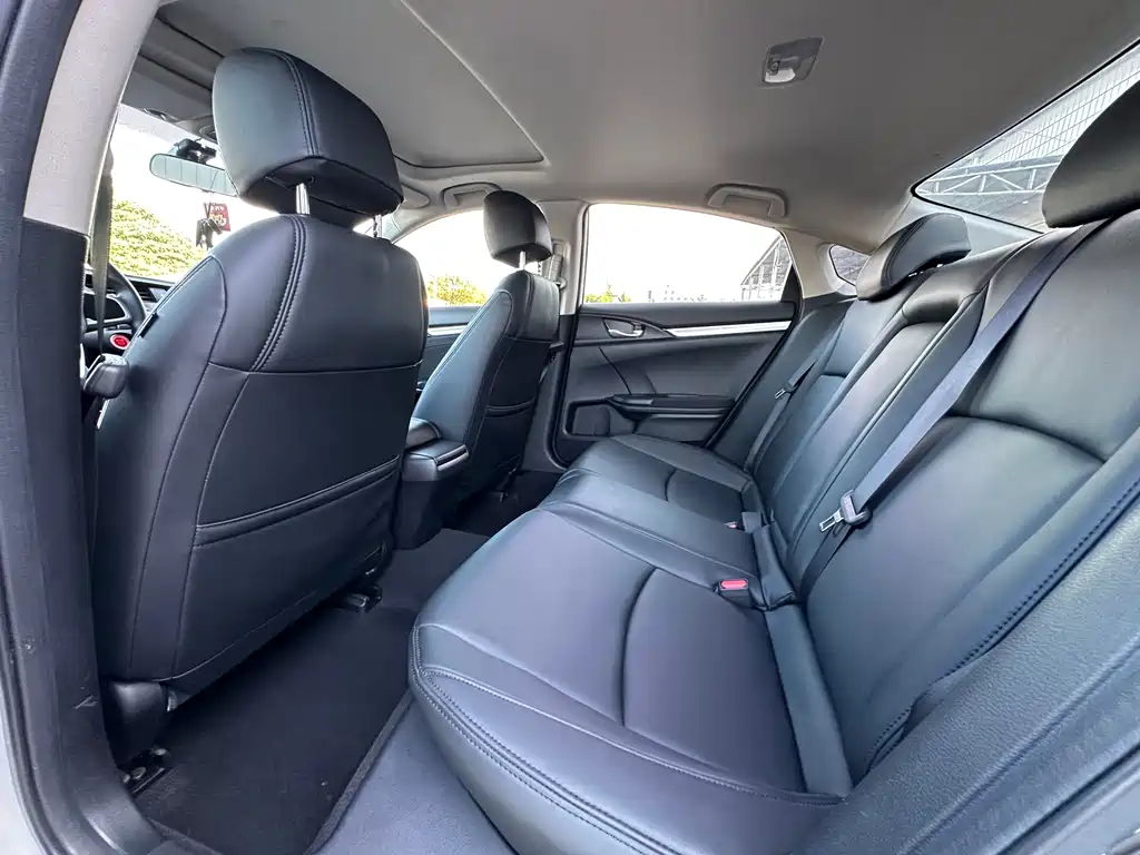 Honda Civic — миниатюра 5