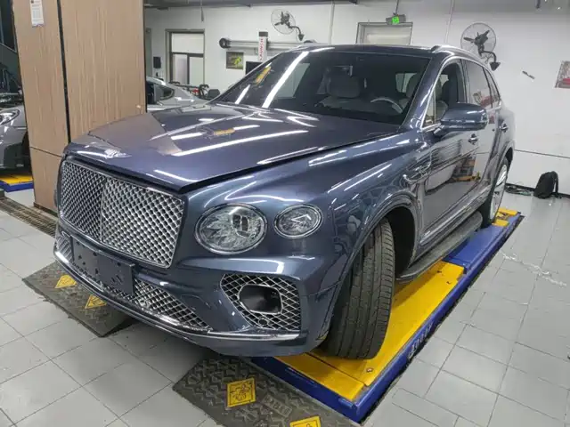 2023 Bentley Bentayga