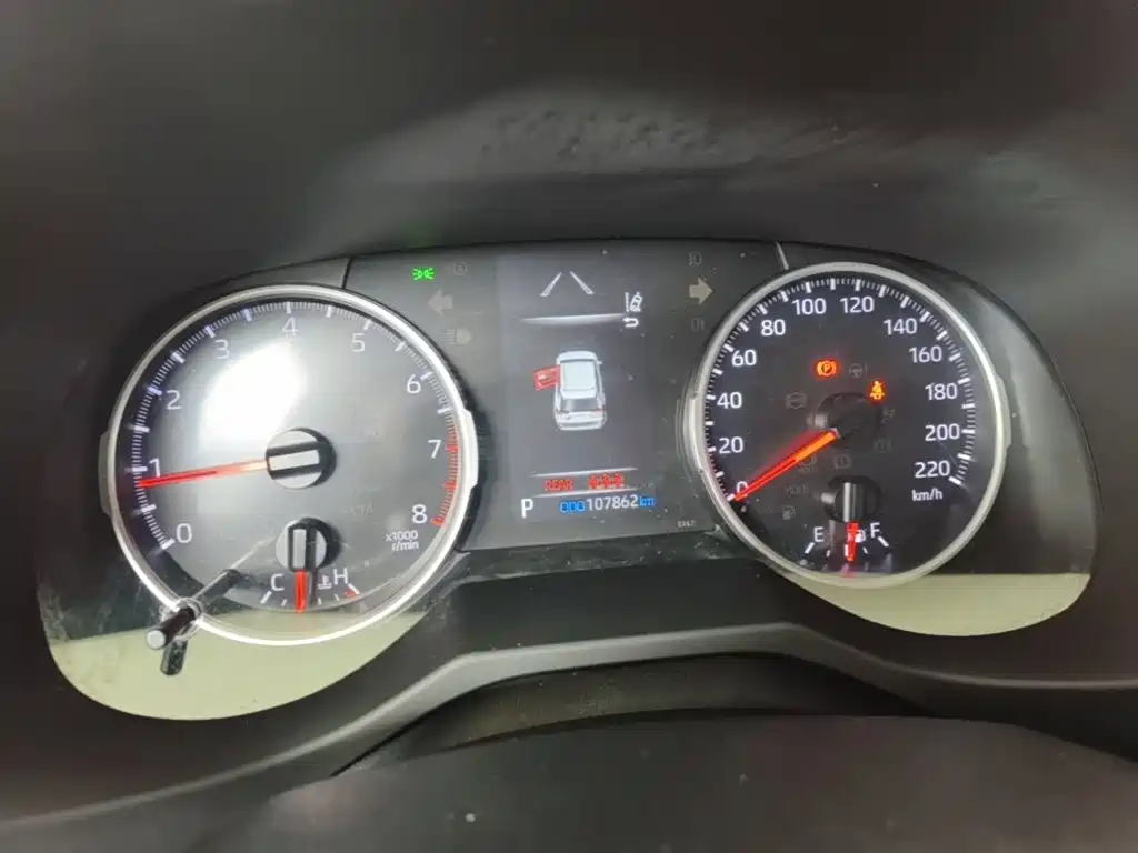 Toyota RAV4 — миниатюра 12