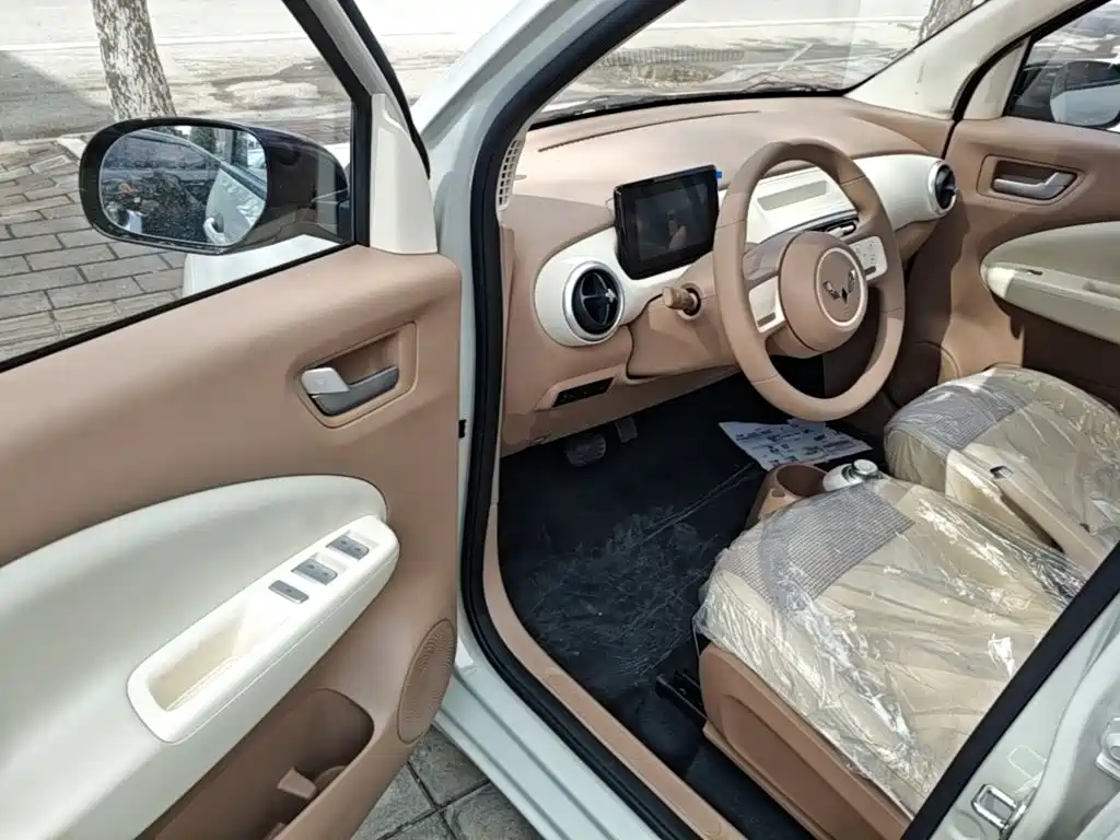 Wuling MINIEV — миниатюра 16