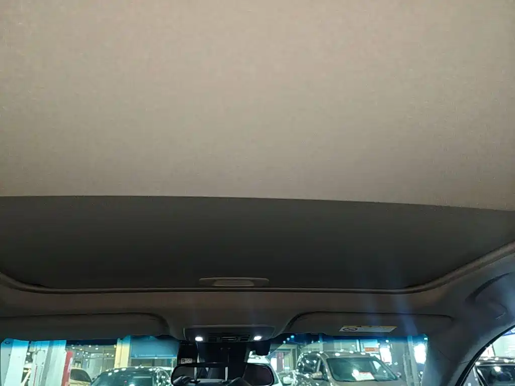 Toyota Camry — миниатюра 18