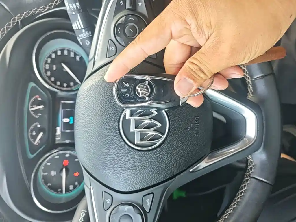 Buick Envision Plus — миниатюра 9