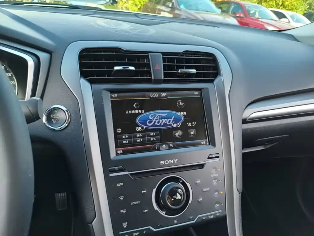 Ford Mondeo — миниатюра 13