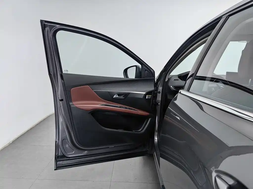 Peugeot 4008 — миниатюра 8