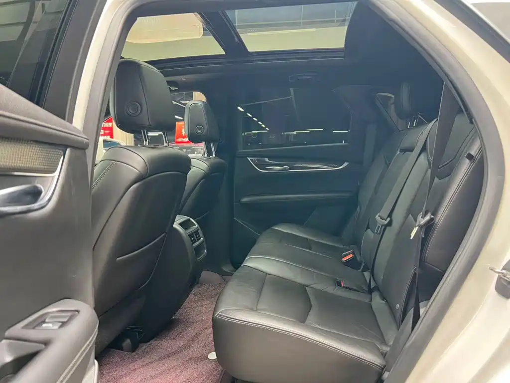 Cadillac XT5 — миниатюра 10