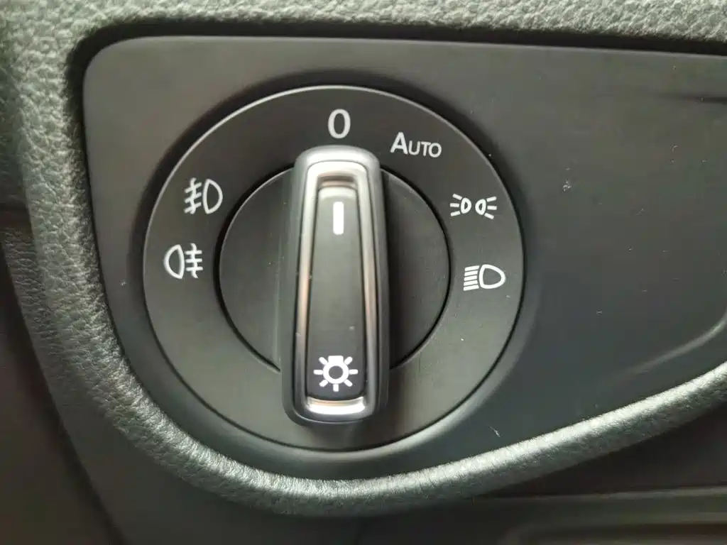 Volkswagen Golf Sportsvan — миниатюра 21