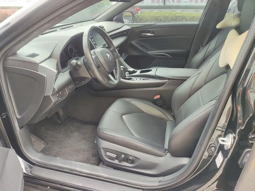 Toyota Avalon — миниатюра 6