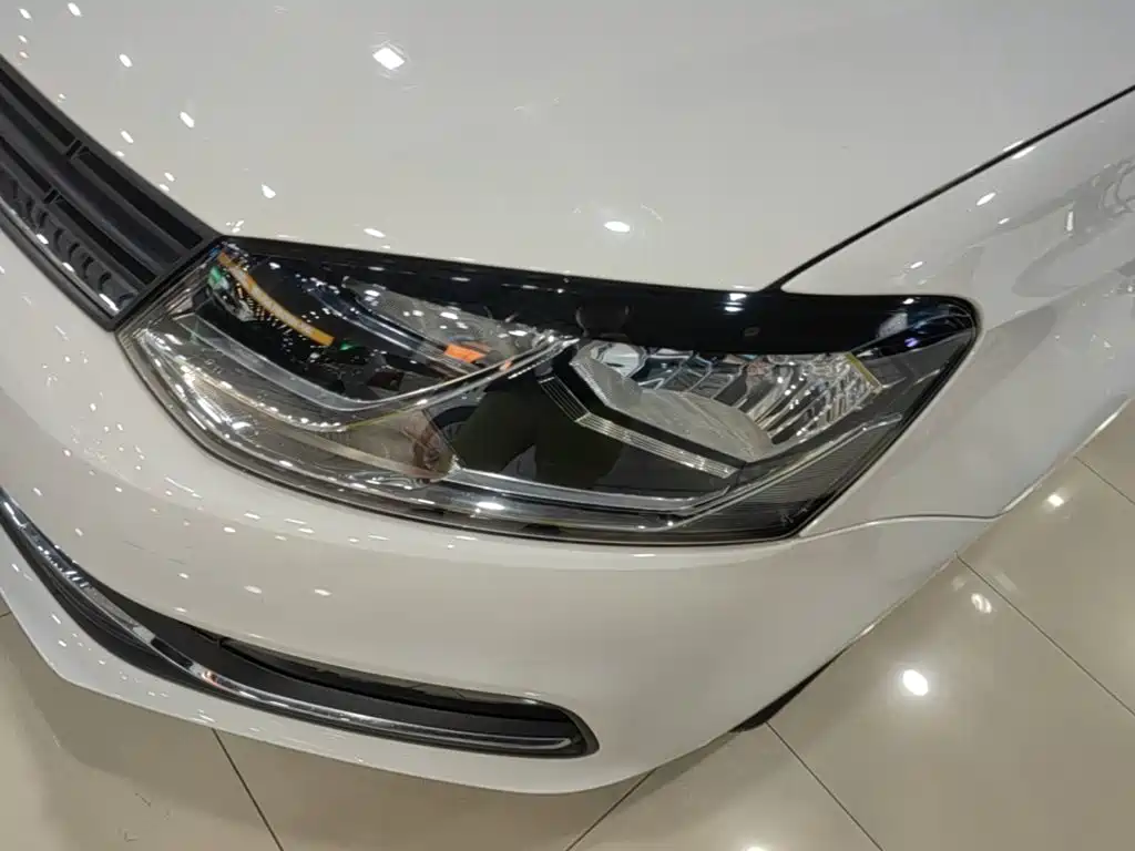 Volkswagen Polo — миниатюра 24