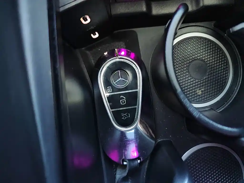 Mercedes-Benz E-Class New Energy — миниатюра 9