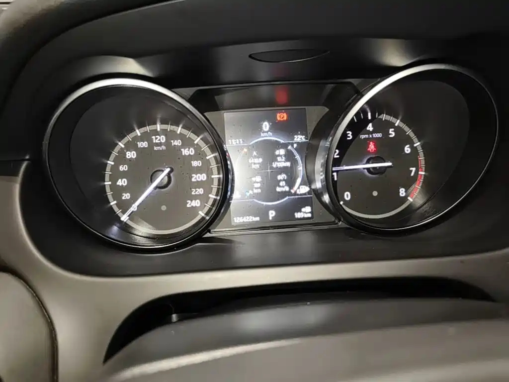 Land Rover Discovery Sport — миниатюра 12