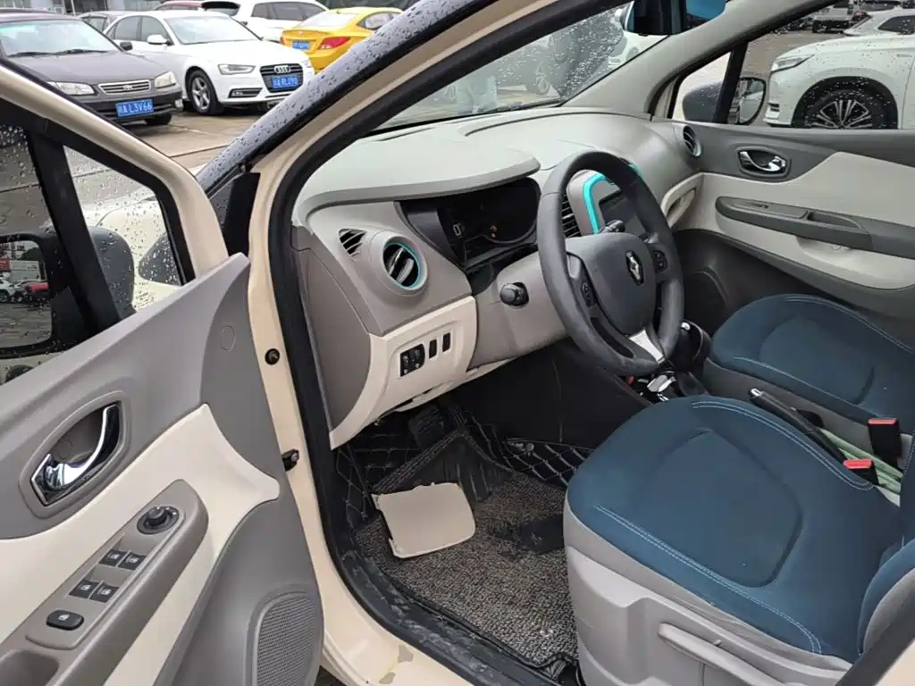 Renault Captur — миниатюра 16