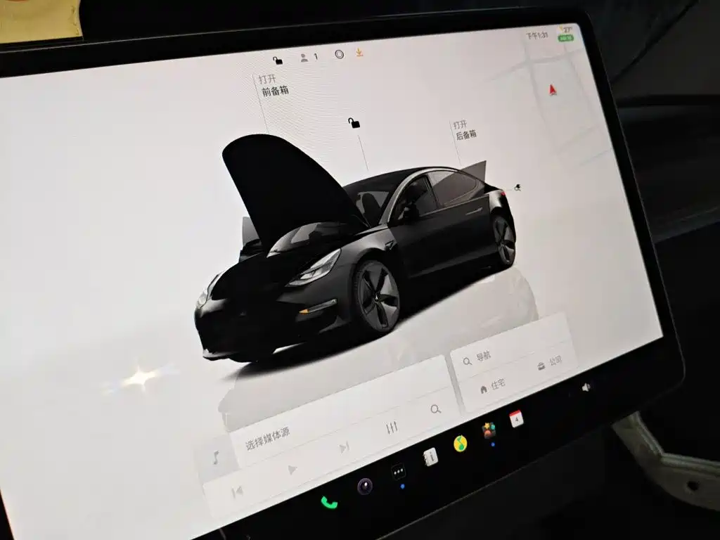 Tesla Model 3 — миниатюра 20