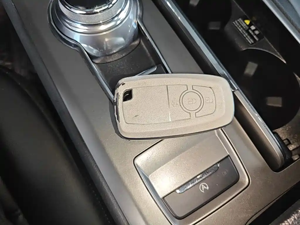 Ford Mondeo — миниатюра 9