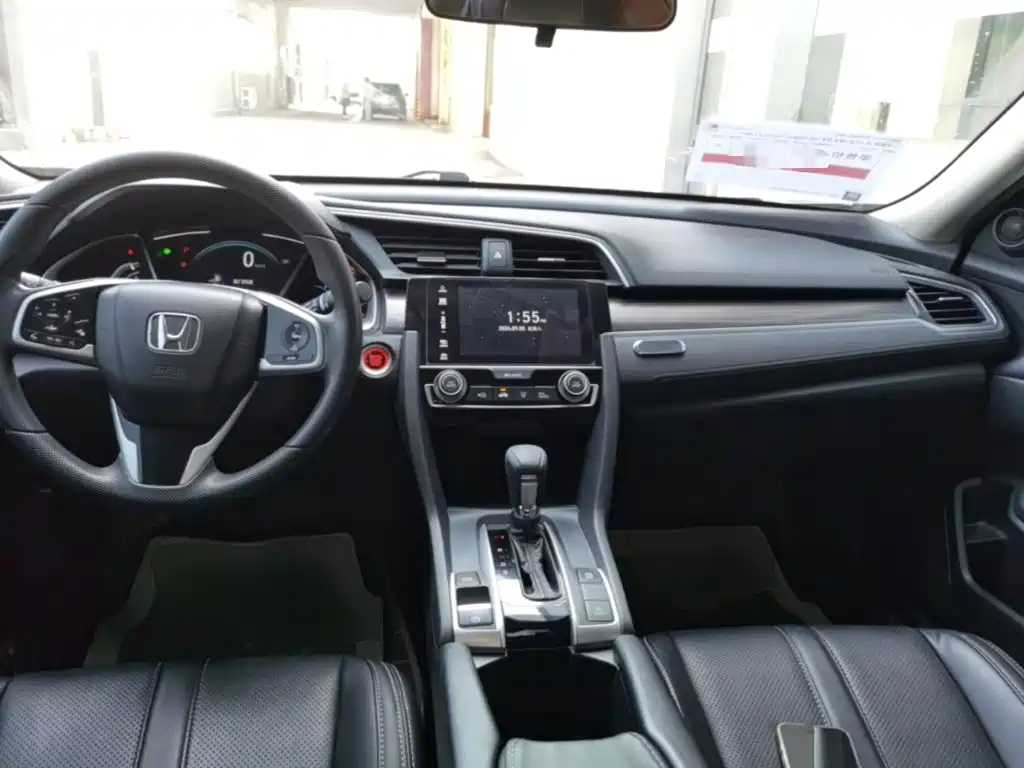Honda Civic — миниатюра 10