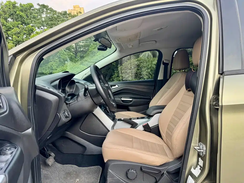 Ford Kuga — миниатюра 11