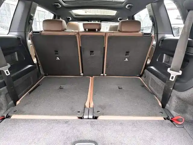 Mercedes-Benz GLB — миниатюра 8