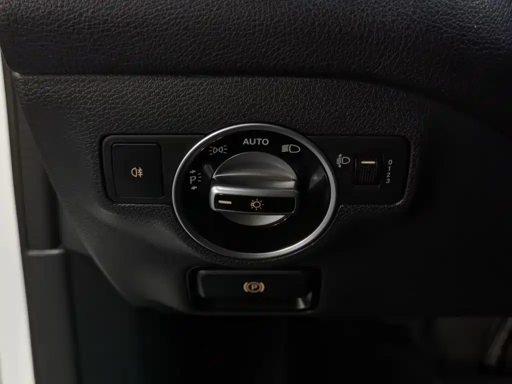 Mercedes-Benz GLA — миниатюра 21