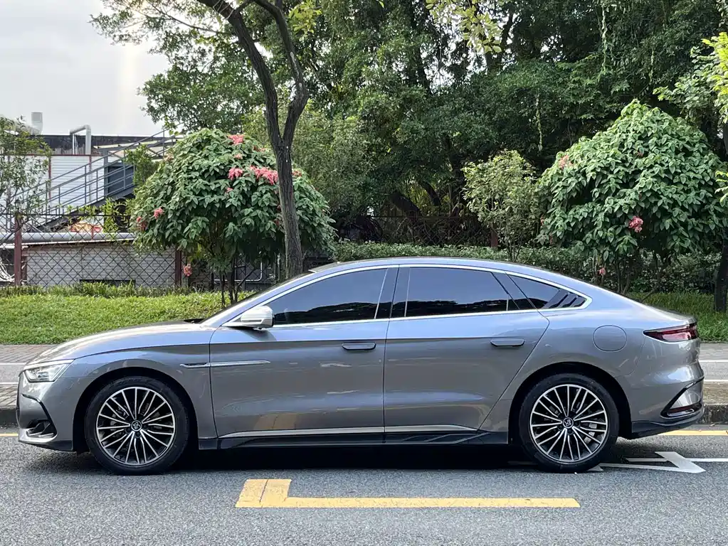 BYD Han — миниатюра 3