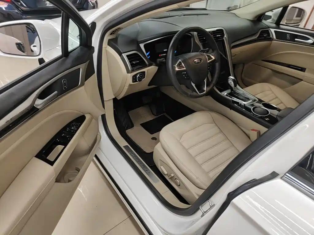 Ford Mondeo — миниатюра 16