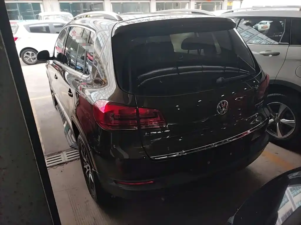 Volkswagen Tiguan — миниатюра 5