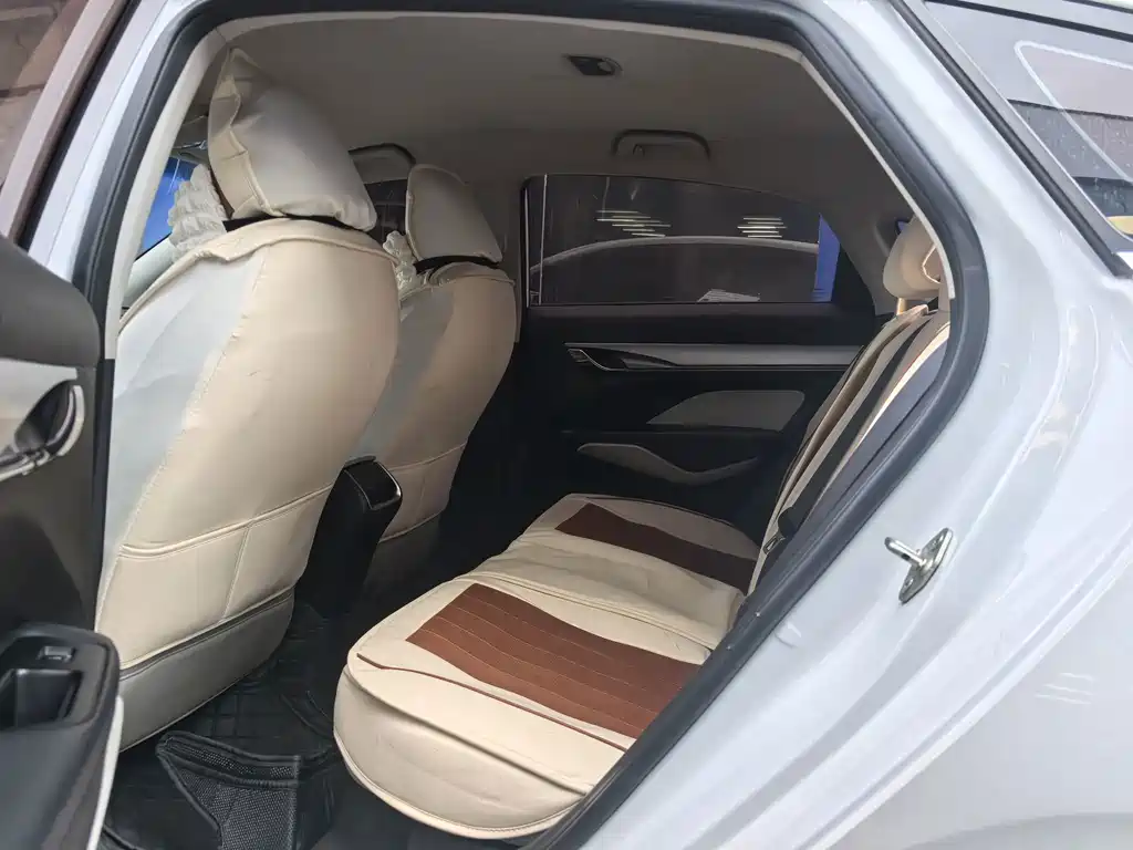 Geely Binrui — миниатюра 5