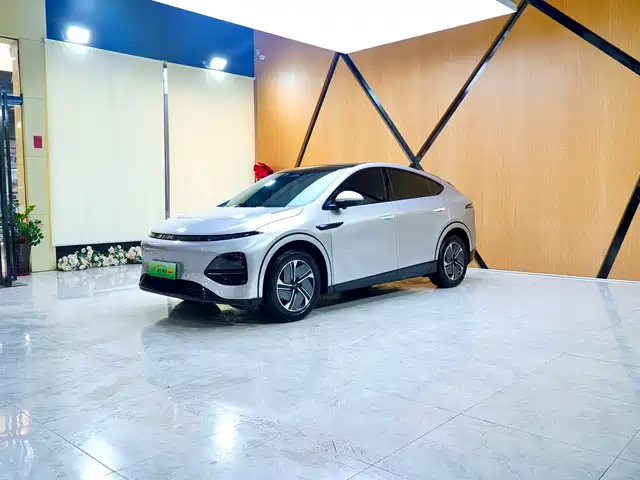 2023 Xpeng G6