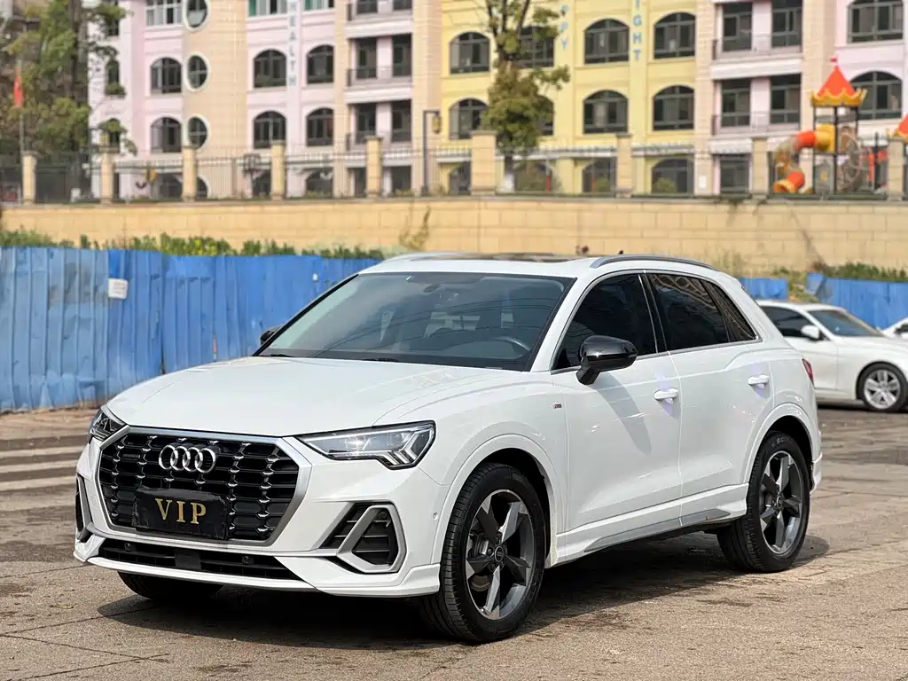 Audi Q3 2022