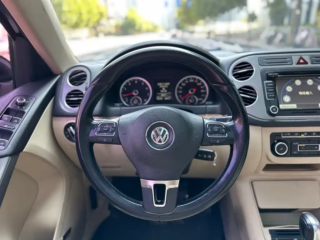 Volkswagen Tiguan — миниатюра 7