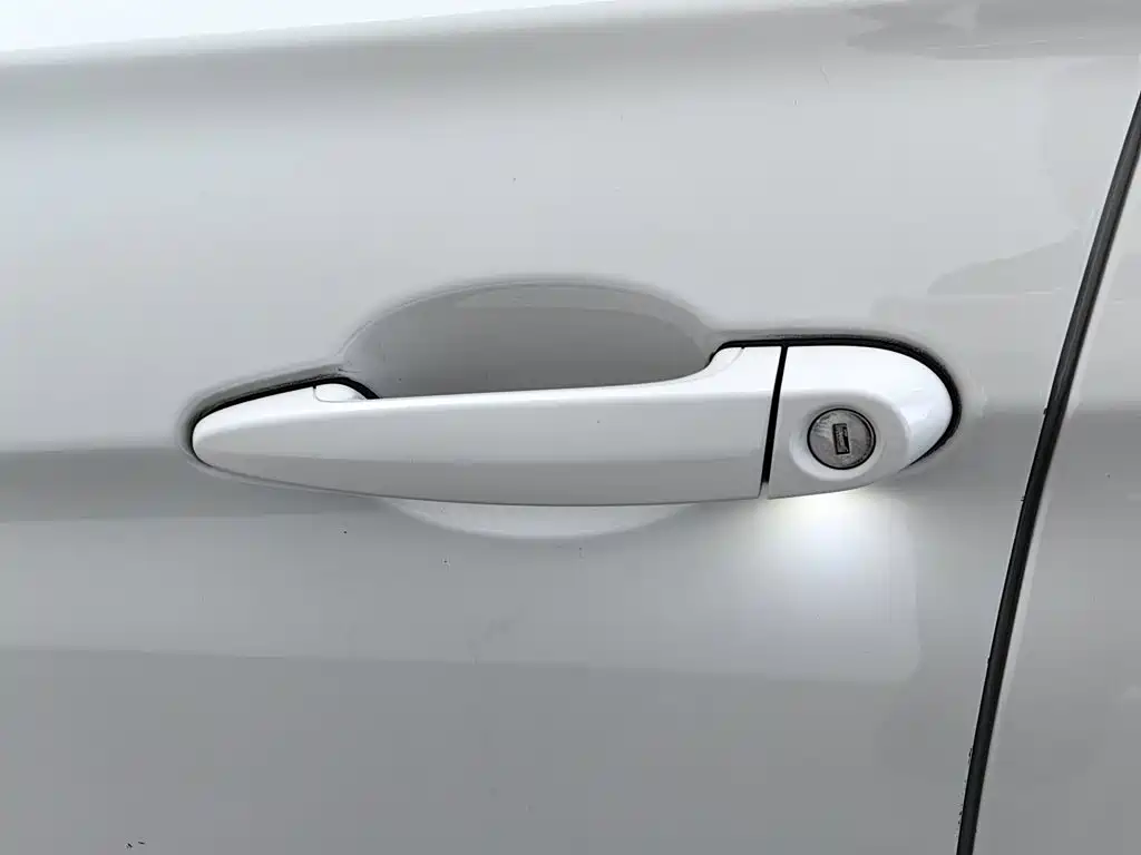 BMW 3 Series — миниатюра 18