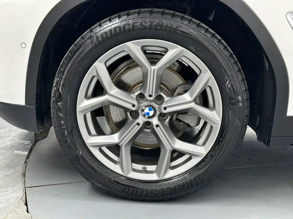 BMW X3 — миниатюра 23