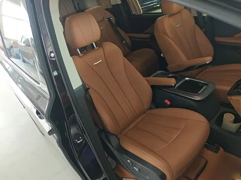 Hongqi Hongqi HQ9 PHEV — миниатюра 25