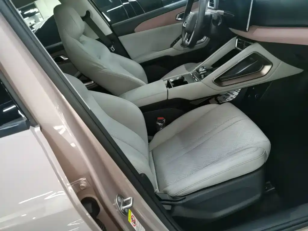 BYD Yuan UP — миниатюра 25