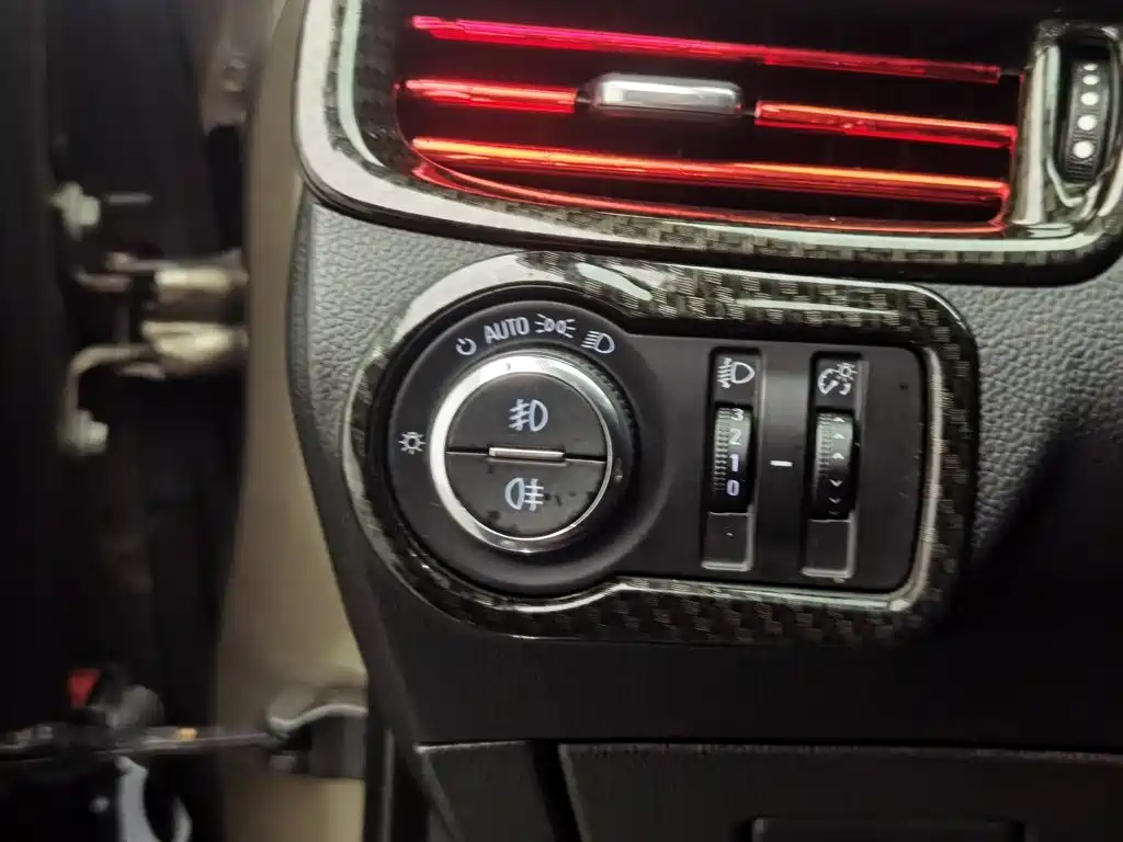 Buick Envision Plus — миниатюра 21