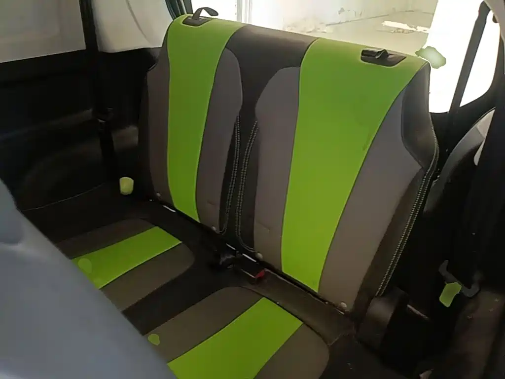 Roewe Clever — миниатюра 17
