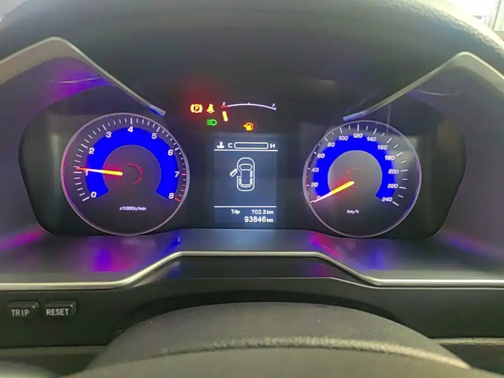 Geely Emgrand — миниатюра 12