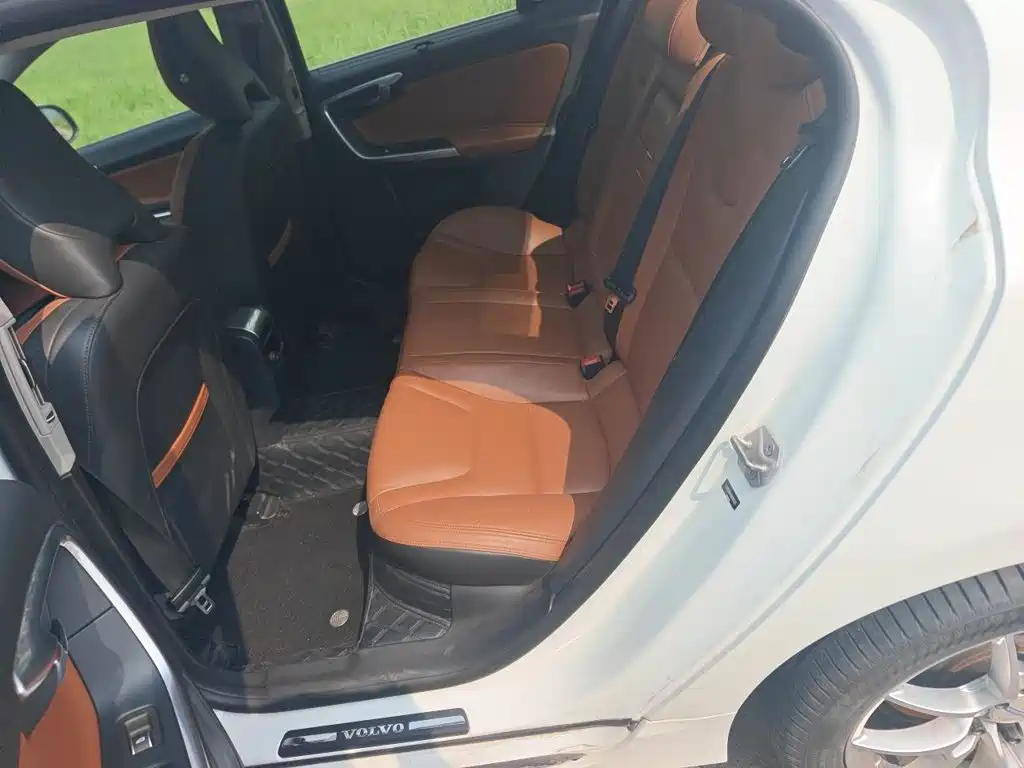 Volvo S60 — миниатюра 14