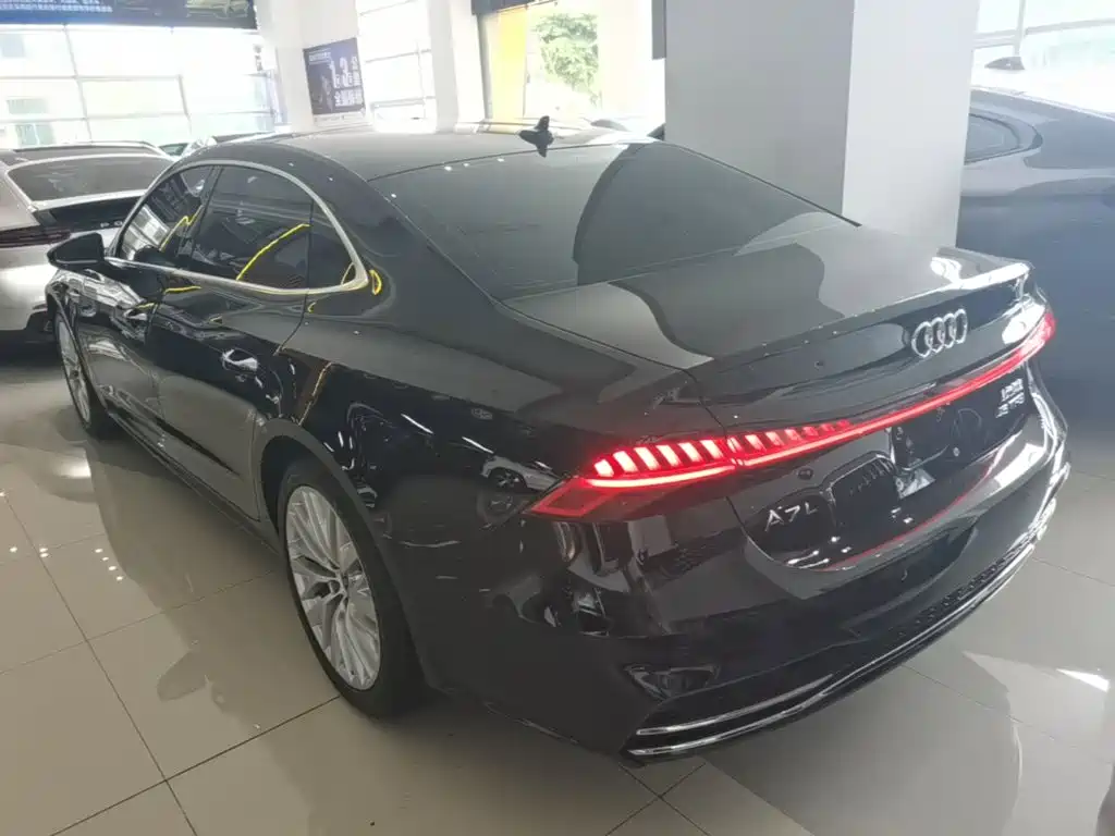 Audi A7L — миниатюра 5