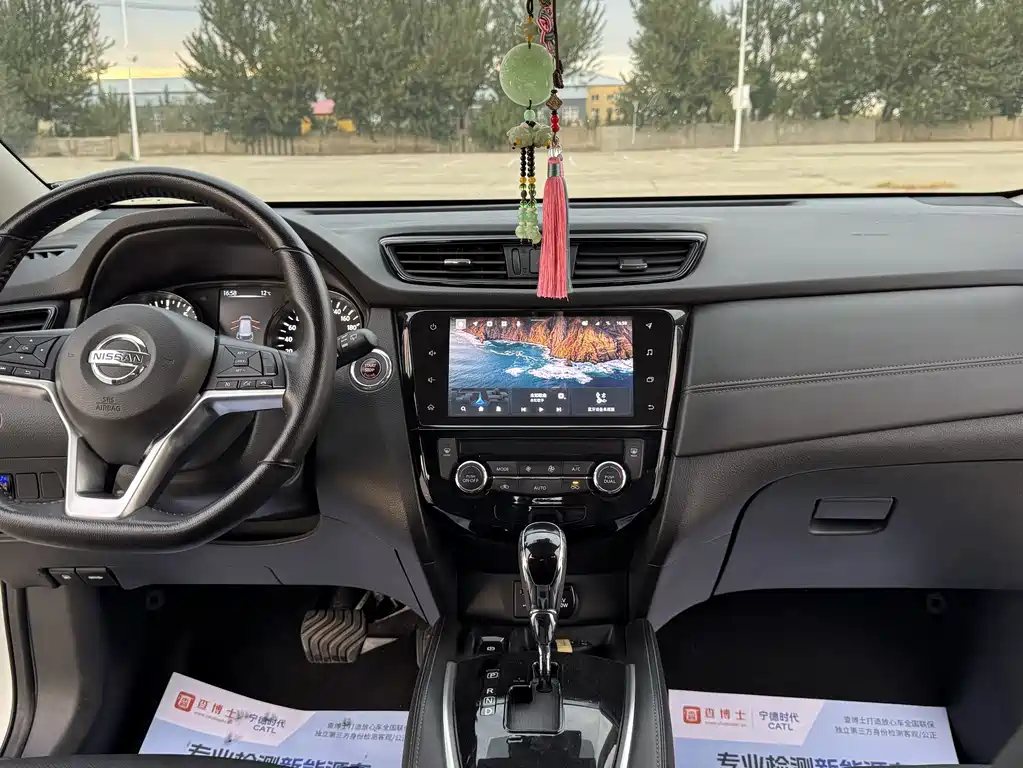 Nissan X-Trail — миниатюра 16
