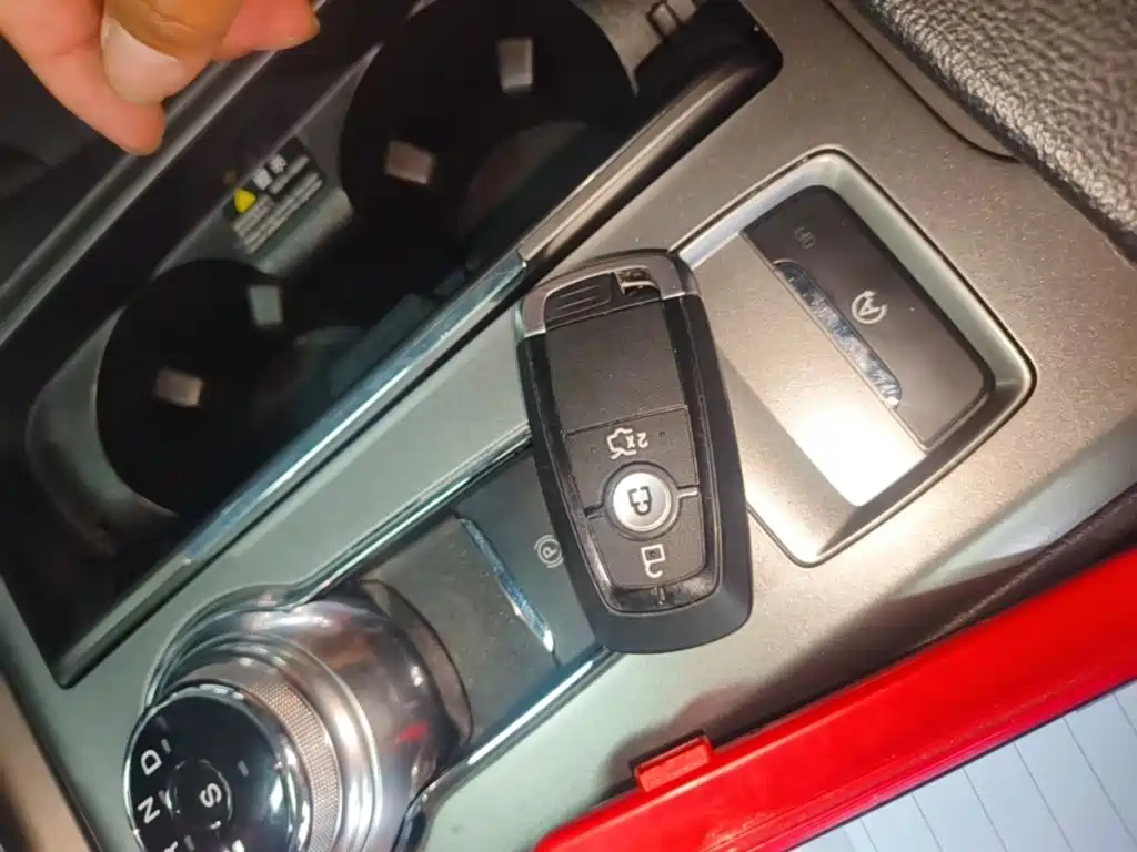 Ford Mondeo — миниатюра 9