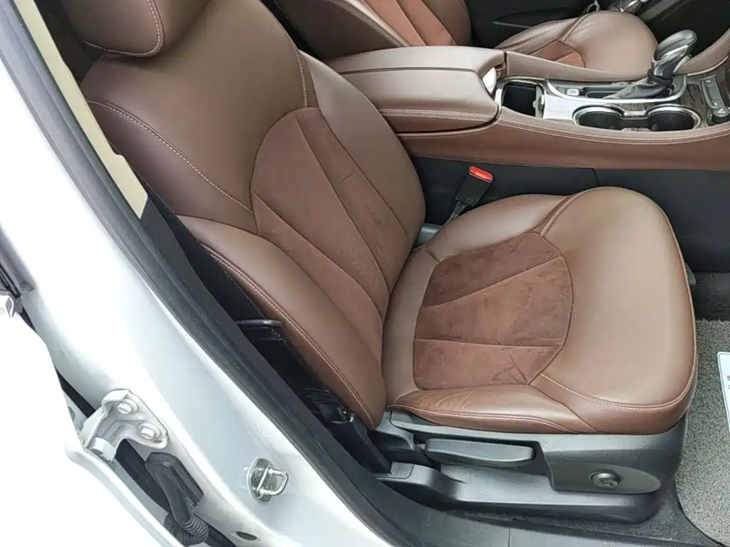 Buick Envision Plus — миниатюра 25