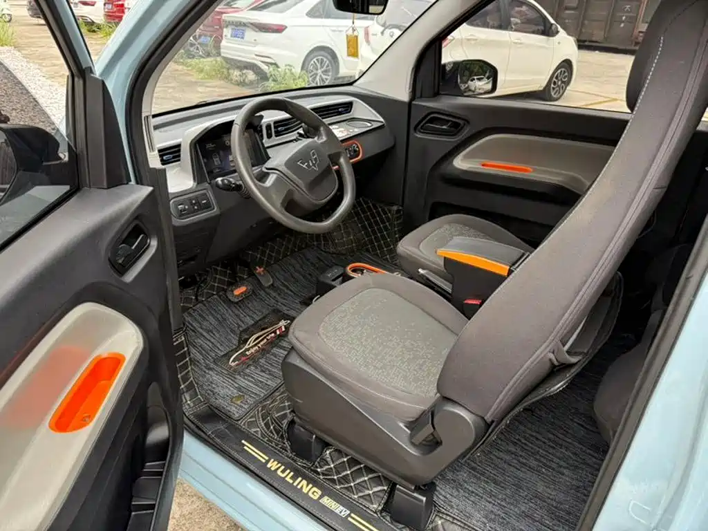 Wuling MINIEV — миниатюра 4