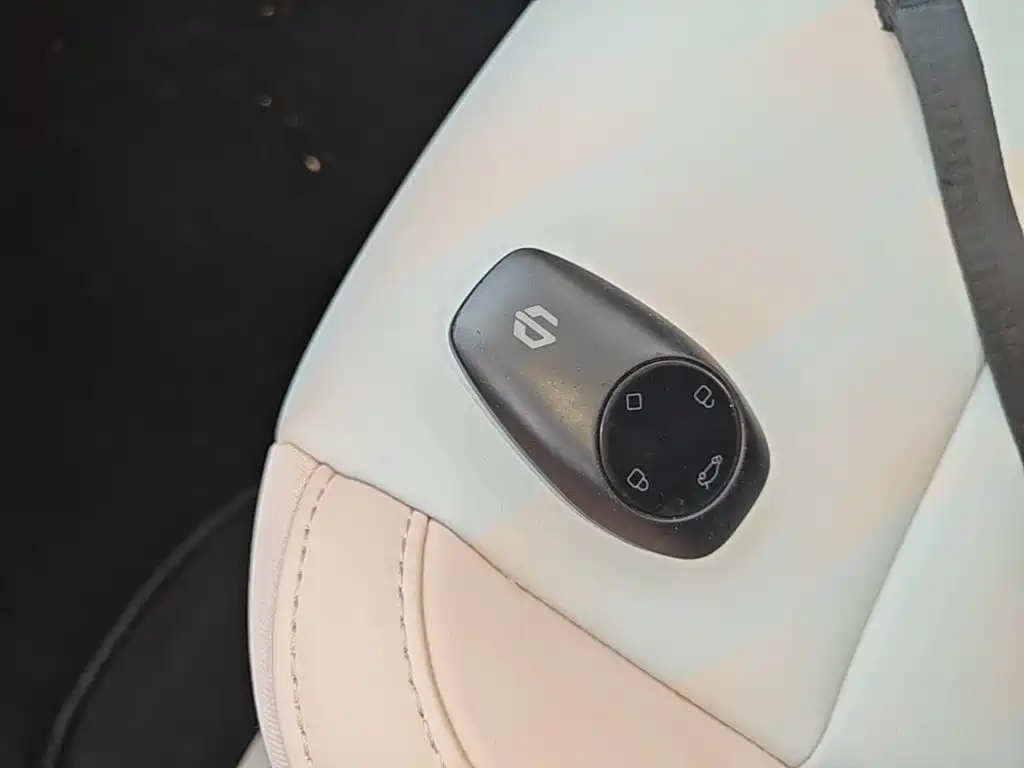 Leapmotor Leapmotor T03 — миниатюра 9
