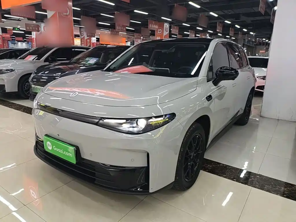 Leapmotor Leapmotor C10 — миниатюра 2
