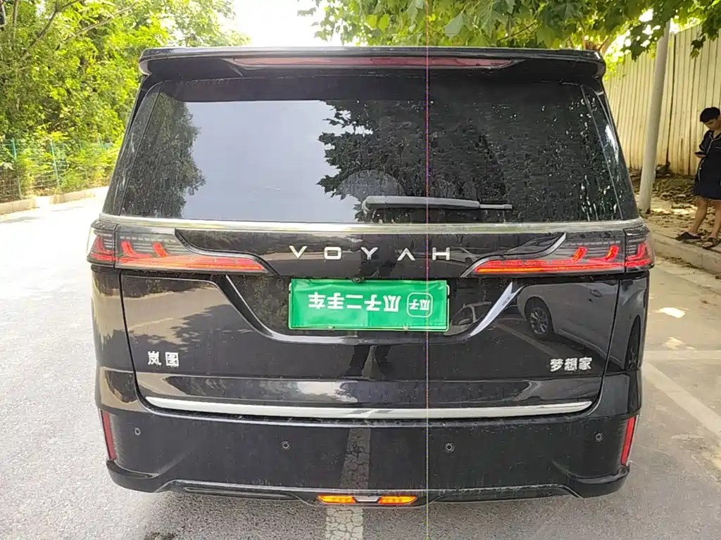 VOYAH Dreamer — миниатюра 6