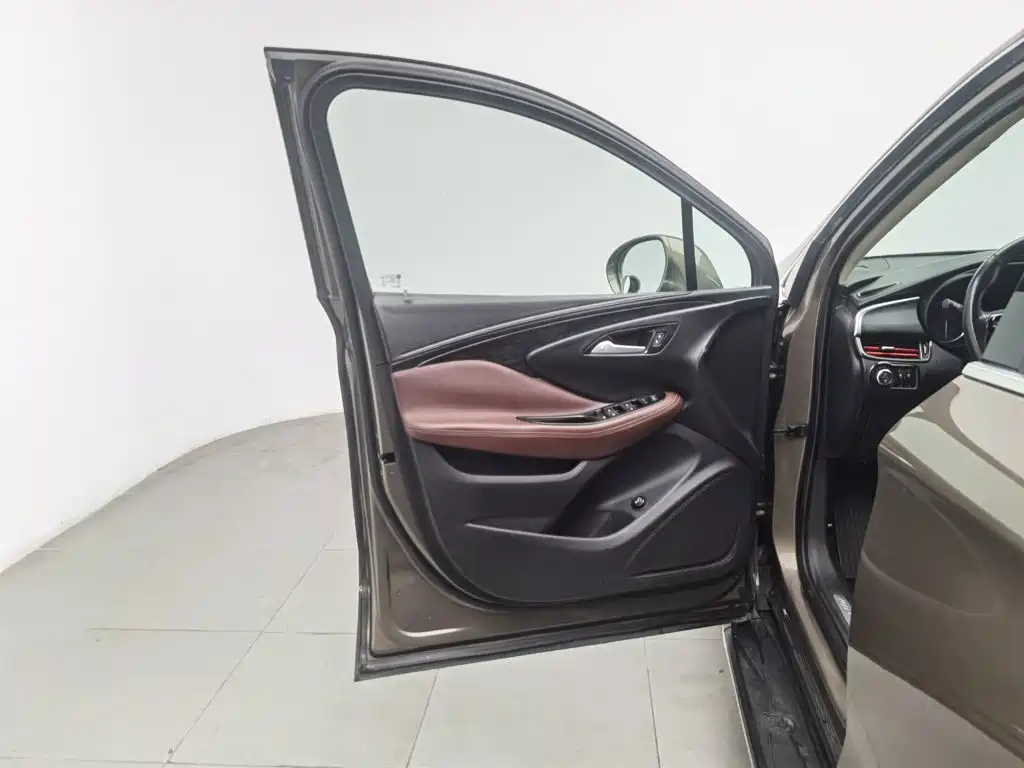 Buick Envision Plus — миниатюра 8