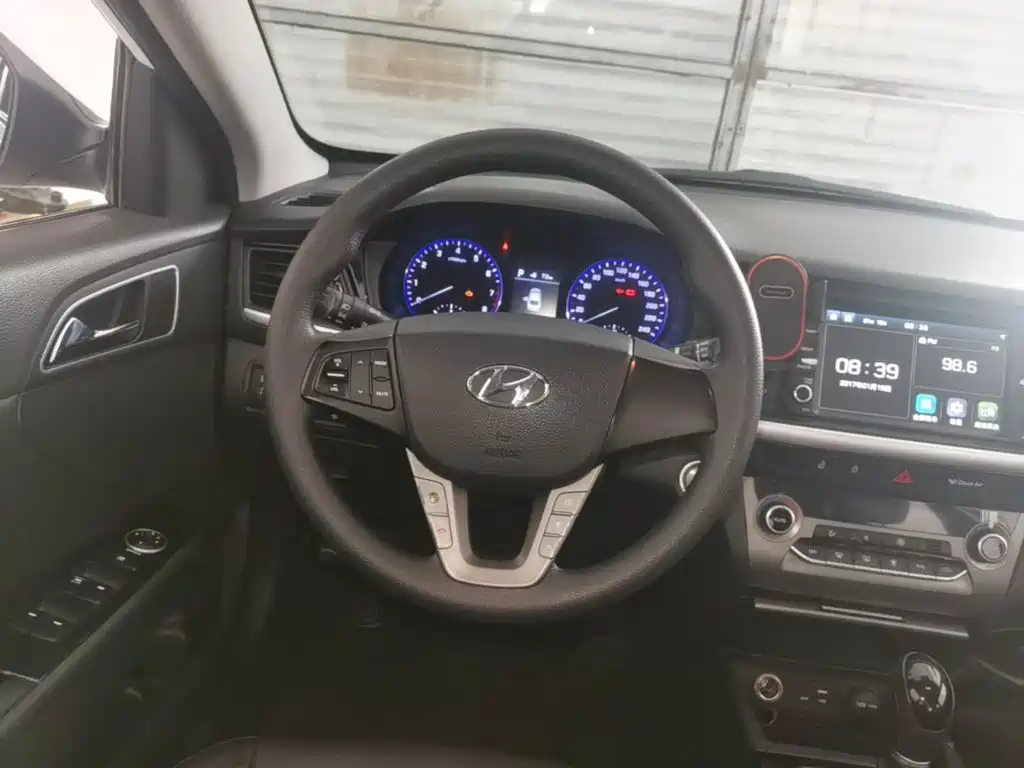 Hyundai Mistra — миниатюра 11