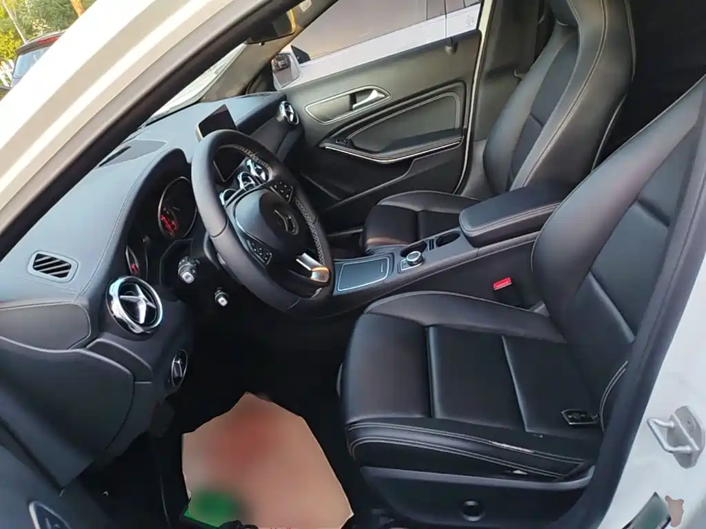 Mercedes-Benz GLA — миниатюра 15